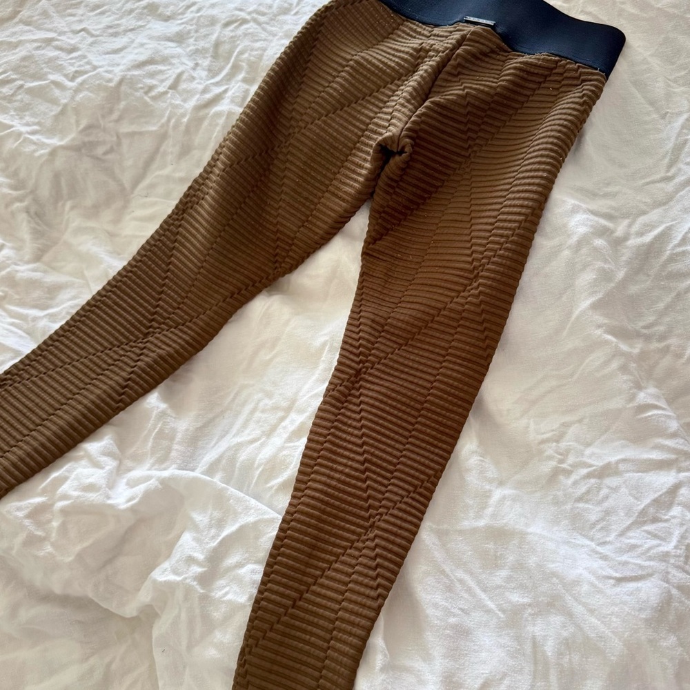 Brown Ribbed Leggings